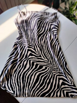 Vestido corto cebra