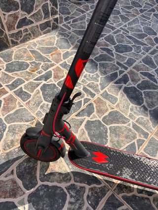 Patinete Eléctrico Xiaomi Negro/Rojo