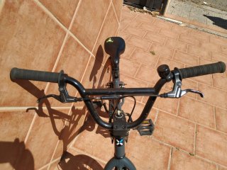 Bicicleta BMX bambino taglia 20