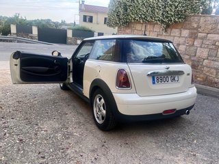 MINI ONE 2009