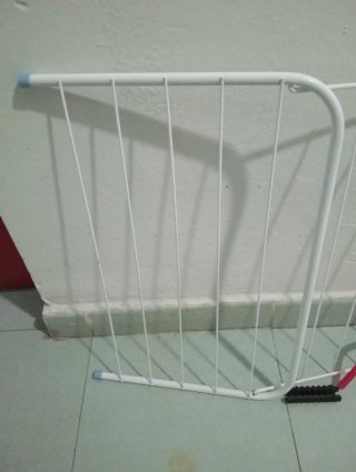 2 TENDEDEROS PLEGABLES lMETAL Y PLASTICO