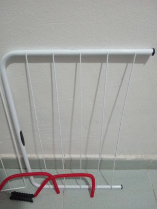 2 TENDEDEROS PLEGABLES lMETAL Y PLASTICO