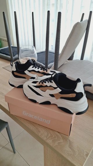 Zapatillas deportivas de 1 solo uso