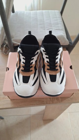Zapatillas deportivas de 1 solo uso