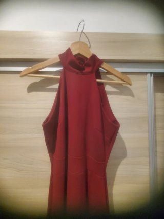 Vestido graduación color burdeos