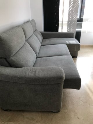 Sofá chaise longue gris