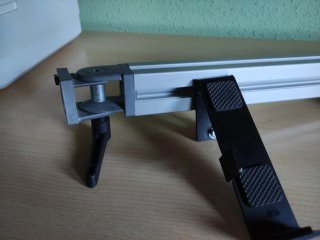 Soporte para teclado de cockpit