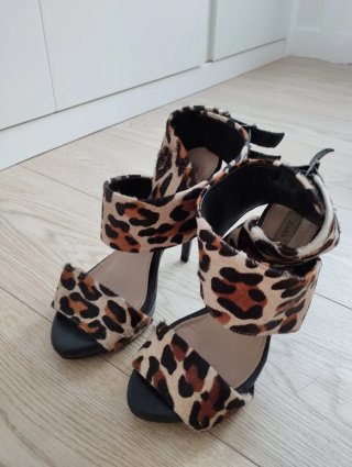 Sandalias Piel Leopardo