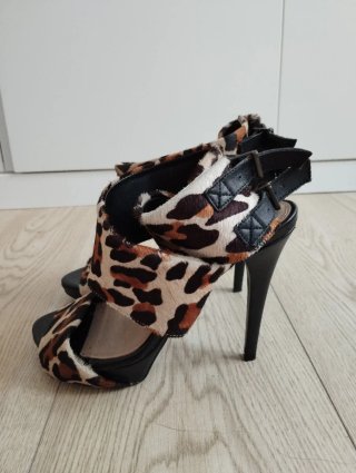 Sandalias Piel Leopardo
