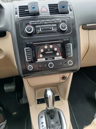Volkswagen Touran 2011