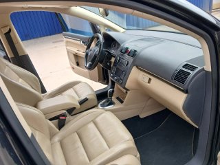 Volkswagen Touran 2011