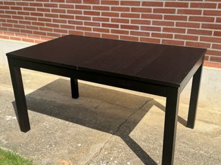 Mesa extensible Bjursta Ikea negra