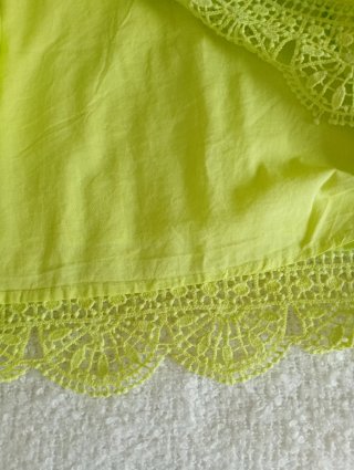 Vestido amarillo MdM con encaje