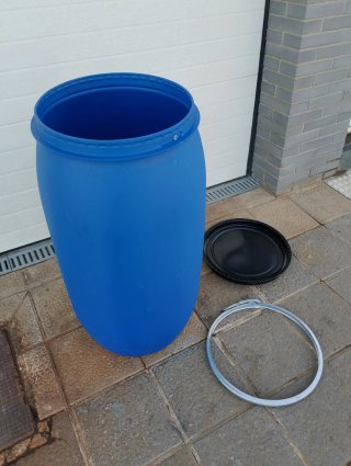 Bidón plástico azul 150L