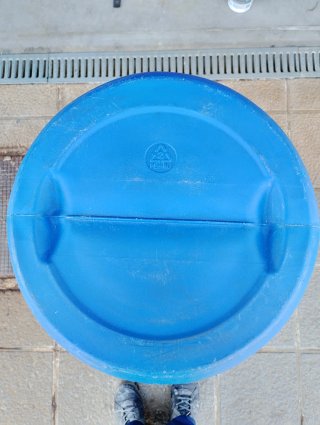 Bidón plástico azul 150L