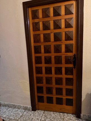 Puerta madera estilo castellano