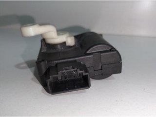 MOTOR APERTURA TRAMPILLAS CLIMATIZADOR 0132801369