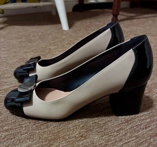 Scarpe donna eleganti beige e nere
