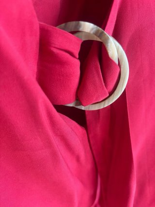 Vestido cuello pico