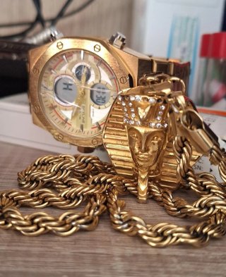 Reloj Skyline Dorado no es oro es acero inocidable