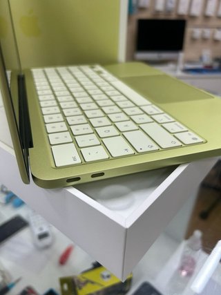MacBook Neo 13 chip A18 Pro 256GB Ciclos 3 Nuevo