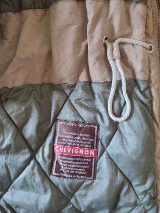 Chaqueta Chevignon color beige. Talla L