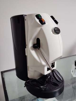 MACCHINA DA CAFFÈ /    COME NUOVA             CIAL