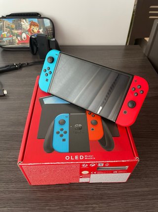 Nintendo Switch OLED Azul/Rojo