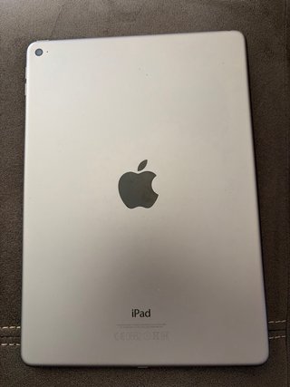 iPad Air 2 Gris con su caja