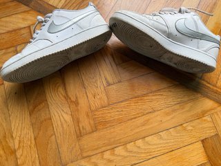 Nike bianche e argento