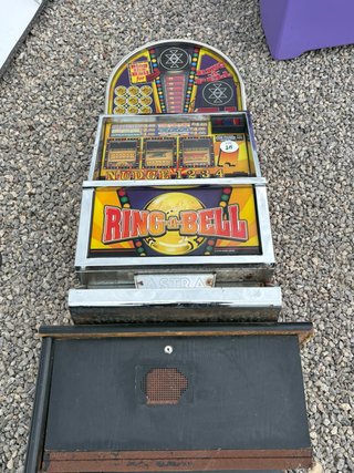 Authentic vintage slot machines from the original