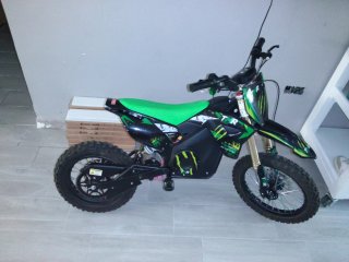 Moto Eléctrica TR Motocross Negra y Verde