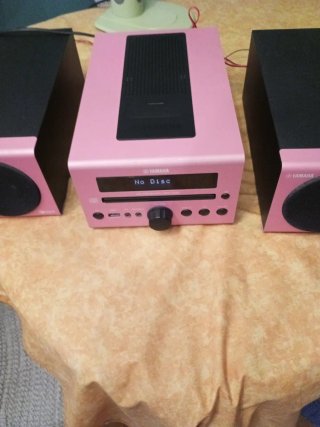 Equipo de música Yamaha rosa radio cd usb