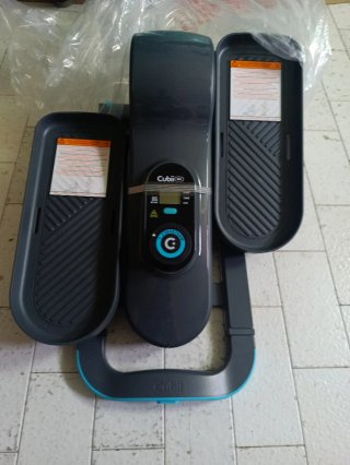 Cubii Go Elíptica Compacta para Entrenar Sentado