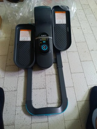 Cubii Go Elíptica Compacta para Entrenar Sentado