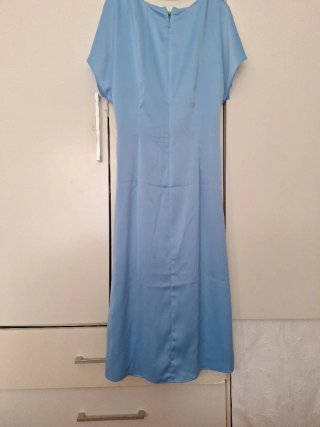 Vestido largo azul drapeado