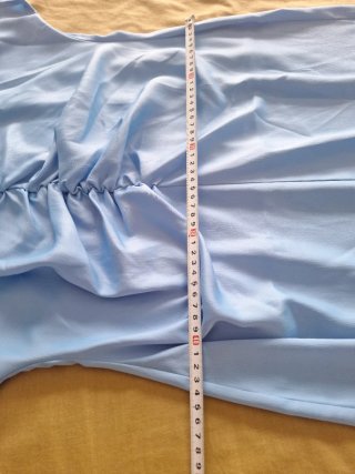Vestido largo azul drapeado