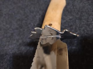 Cuchillo de caza forjado a mano