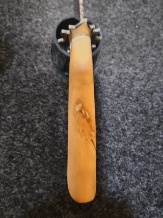 Cuchillo de caza forjado a mano