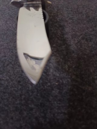 Cuchillo de caza forjado a mano
