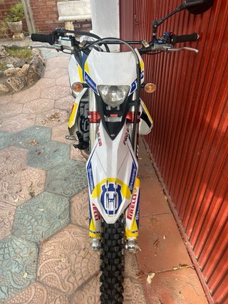 Husqvarna FE450 Enduro Moto  ITV hasta mallo 2028