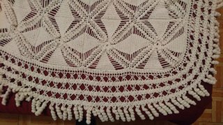 Colcha ganchillo artesanal beige