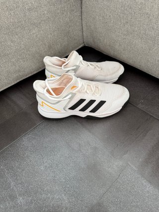 Zapatillas deportivas niños Adidas talla 35 tennis