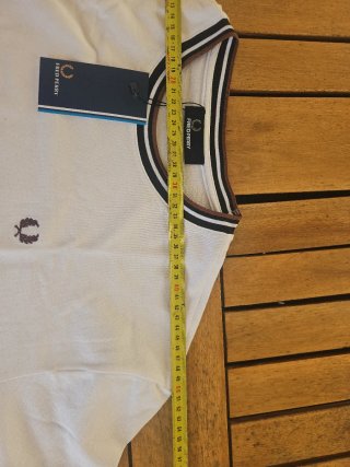 Tshirt M Fred Perry Branco