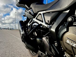 Suzuki V-Strom 800 Tech 2025 lista para viajar