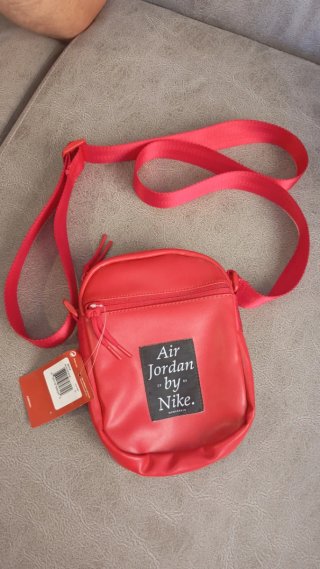 Riñonera Nike Air Jordan Roja