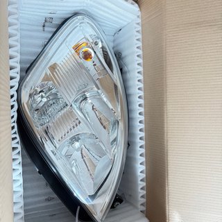 Faro delantero derecho nuevo Daily