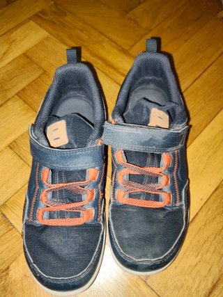 Zapatillas deportivas niño azul y naranja
