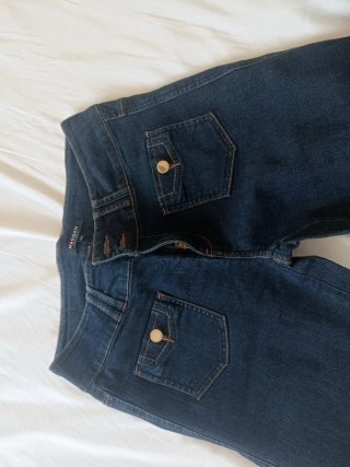 Lote de 3 pantalones y chubasquero..de mujer