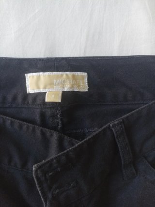 Lote de 3 pantalones y chubasquero..de mujer